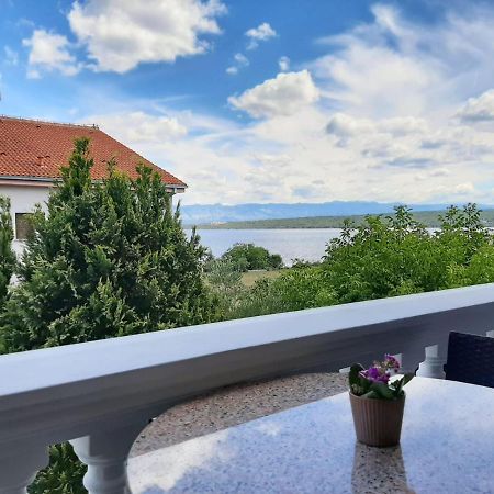 Bed and Breakfast Pansion Katarina Malinska Exterior foto