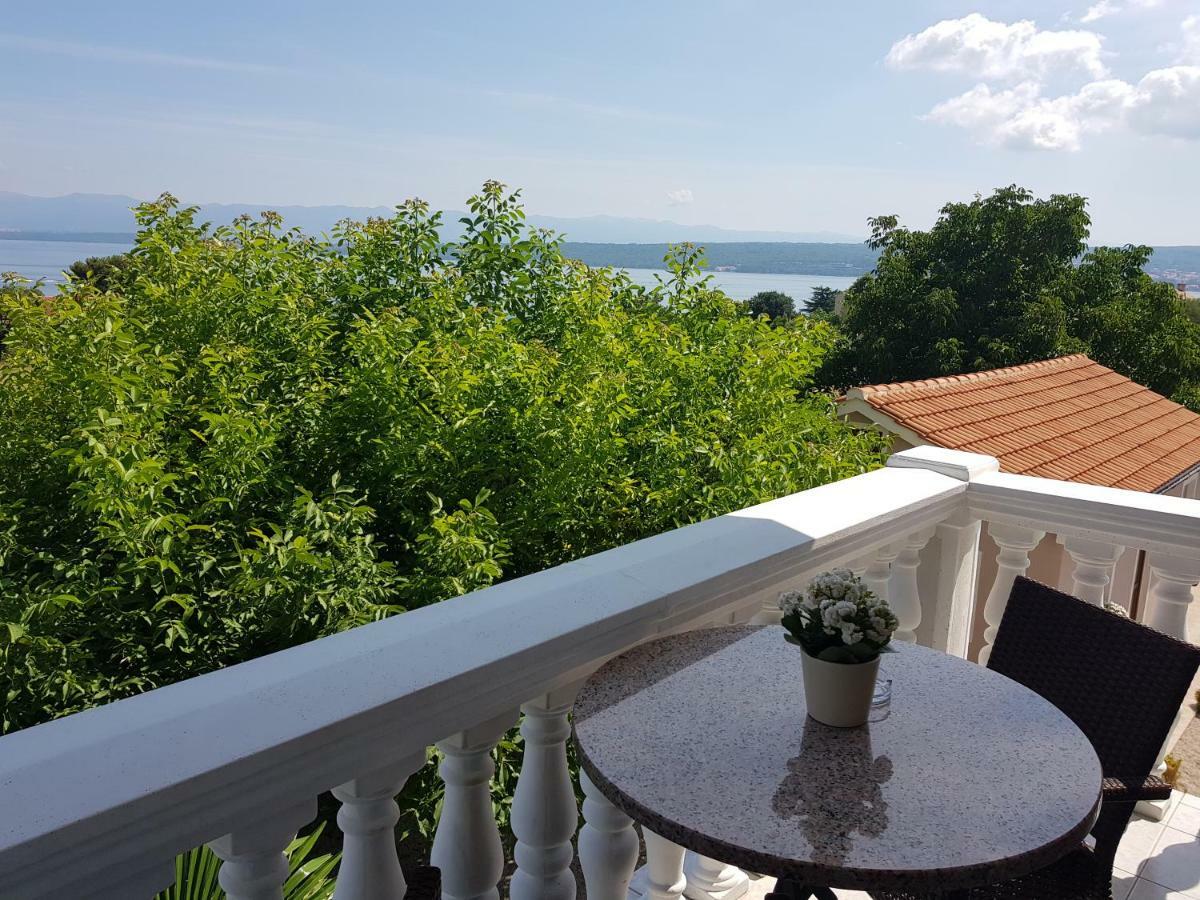 Bed and Breakfast Pansion Katarina Malinska Exterior foto